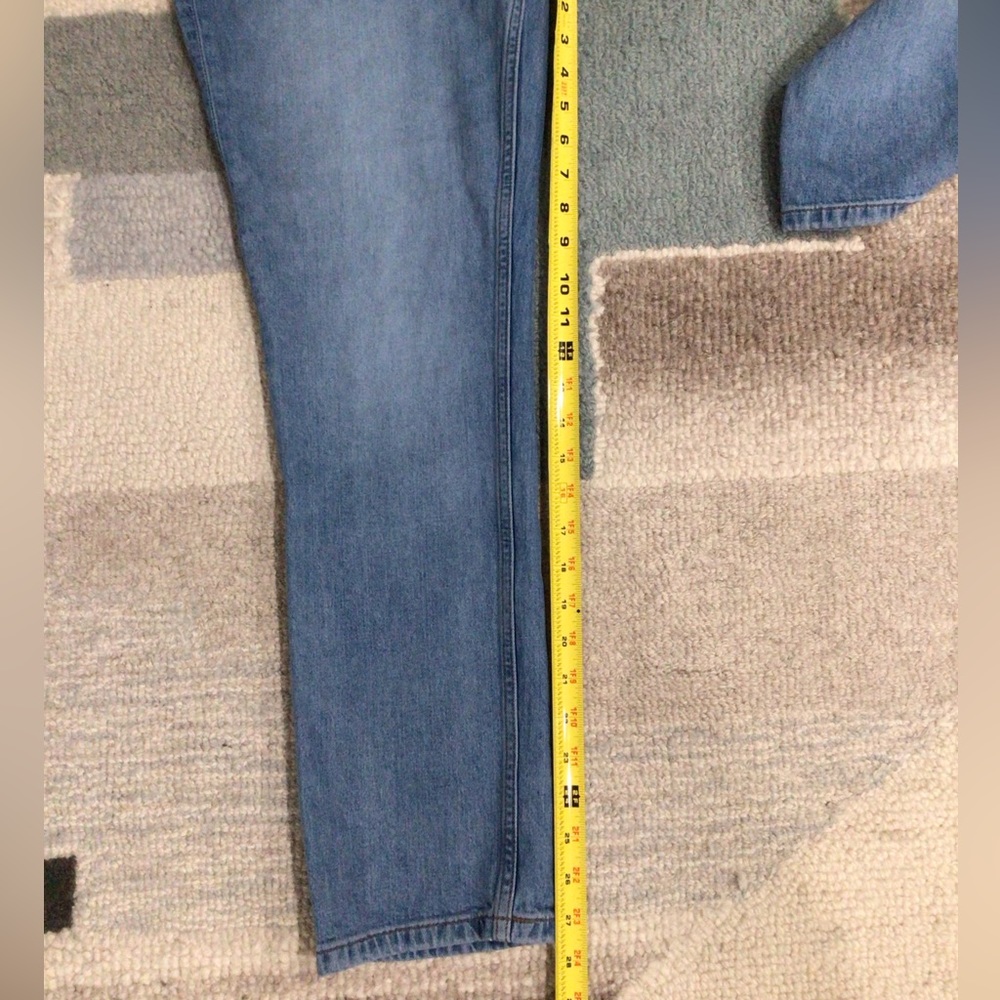 Elizabeth and James The Vintage Straight Jeans - Picture 4 of 7